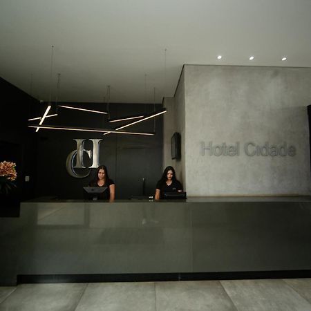 Hotel Cidade Araxa Bagian luar foto