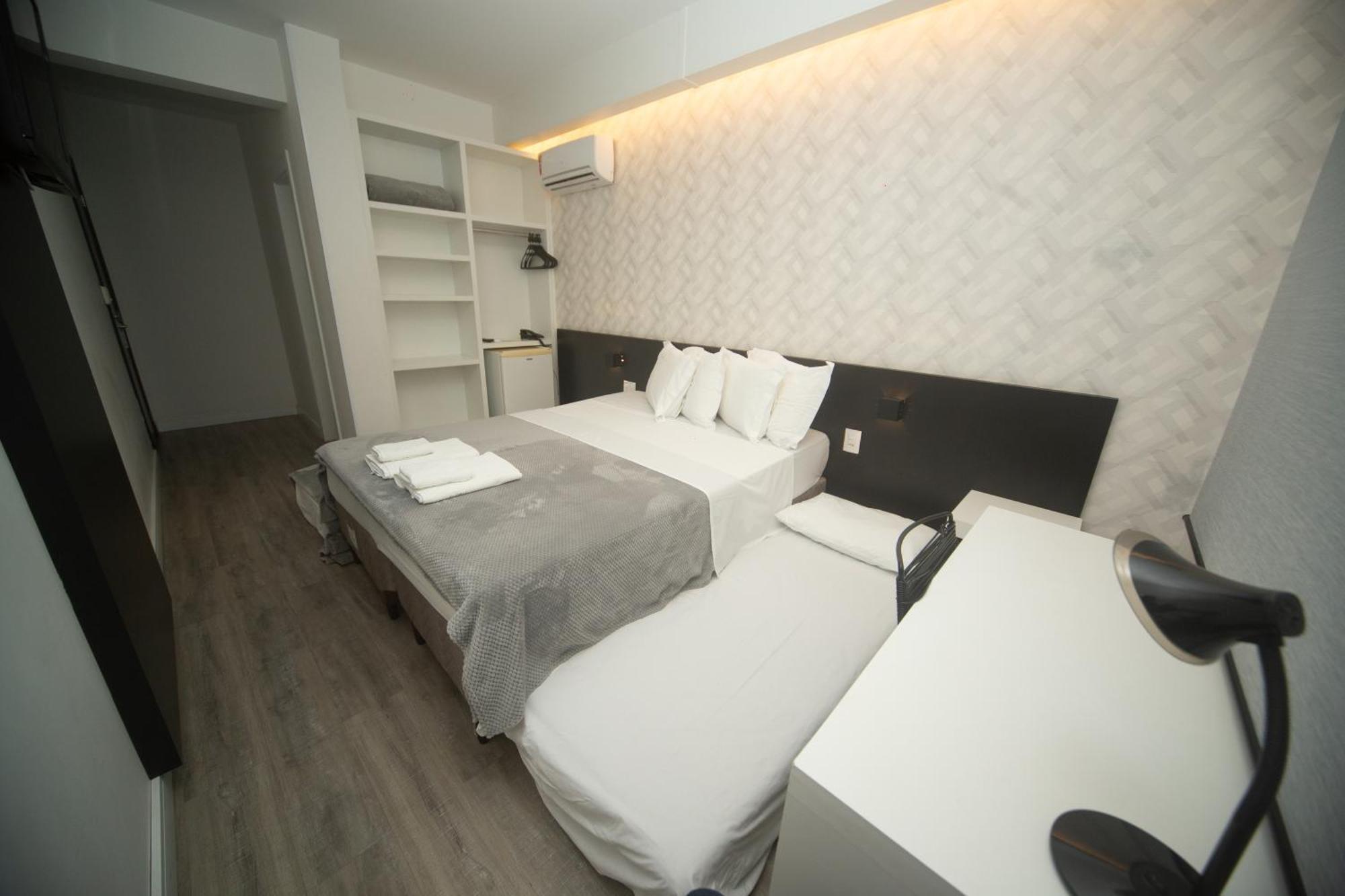 Hotel Cidade Araxa Bagian luar foto