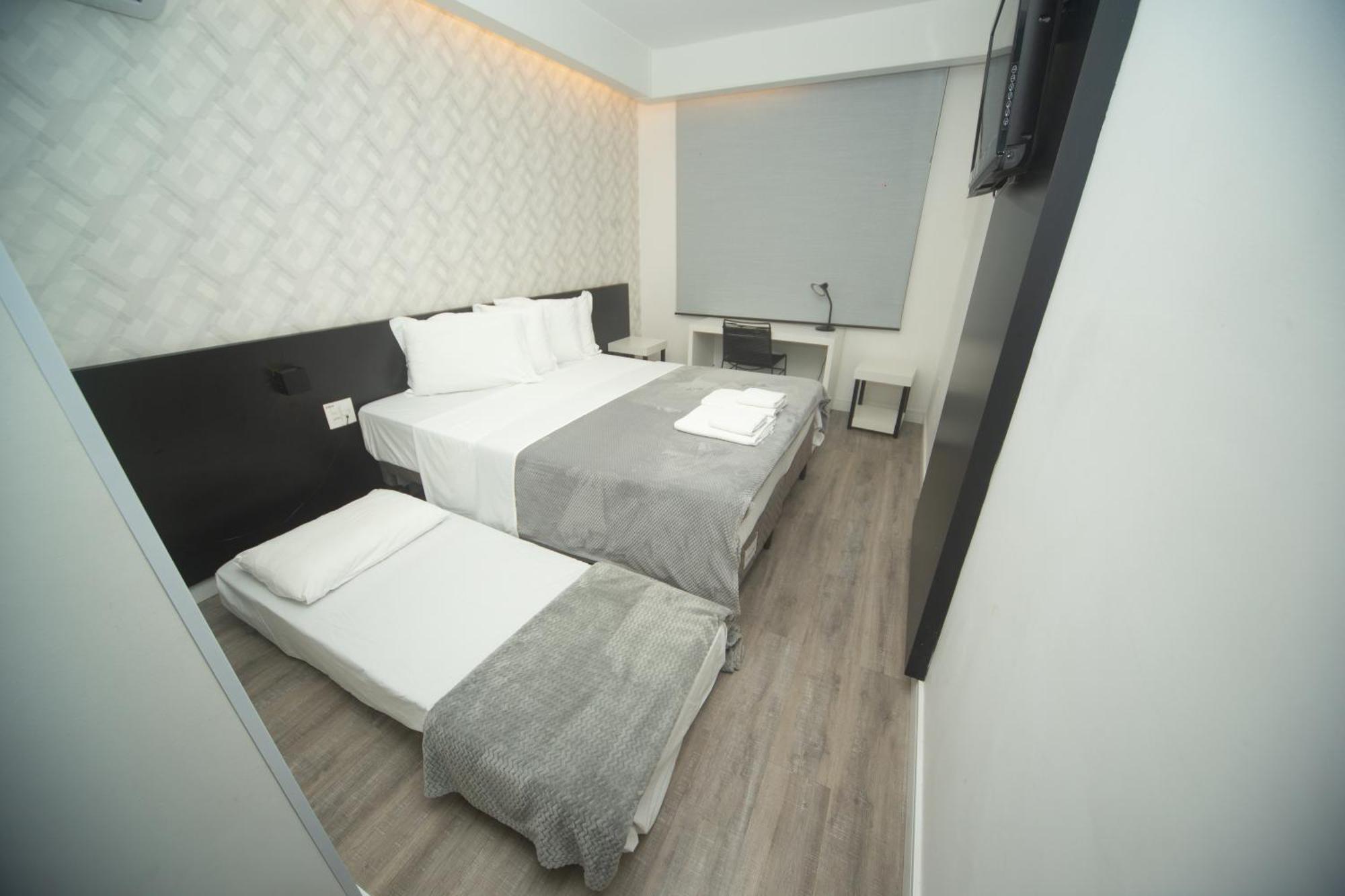 Hotel Cidade Araxa Bagian luar foto