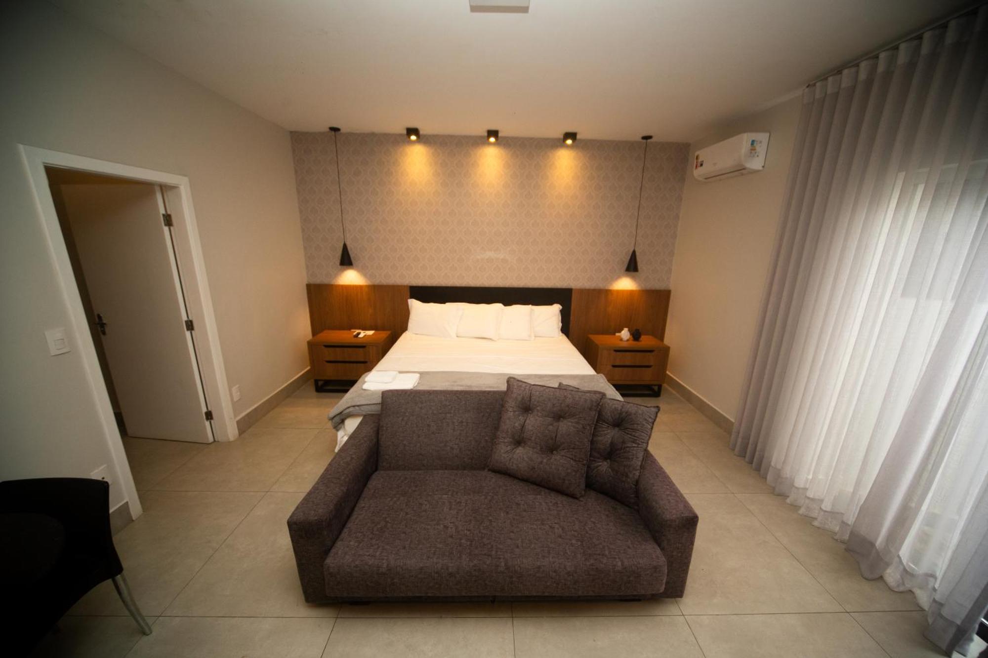 Hotel Cidade Araxa Bagian luar foto